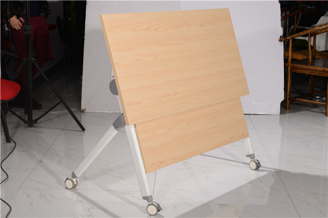 培訓室桌椅具有折疊的功能 培訓室桌椅具有折疊的功能