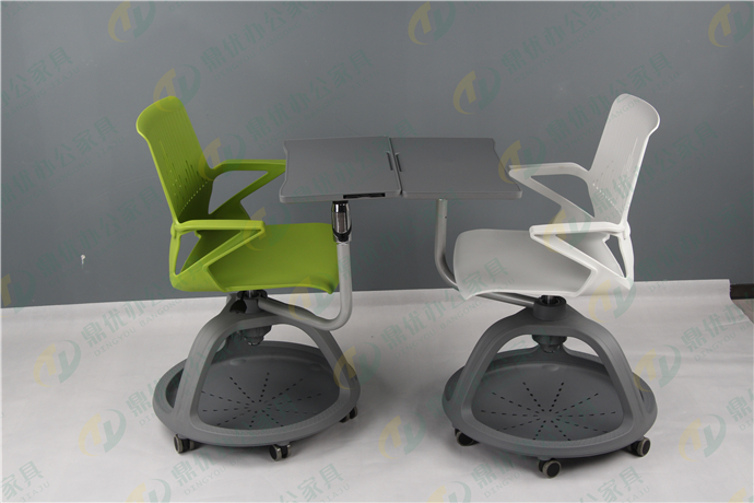 學(xué)校推薦使用可360度旋轉會(huì )議培訓椅 學(xué)校推薦使用可360度旋轉會(huì )議培訓椅